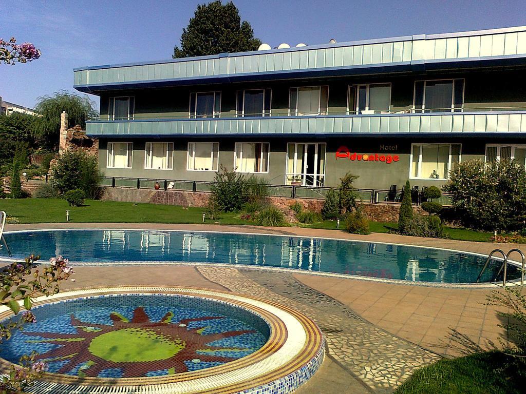 סמרקנד Advantage Hotel מראה חיצוני תמונה