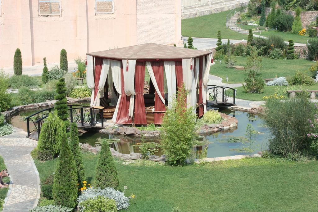 סמרקנד Advantage Hotel מראה חיצוני תמונה