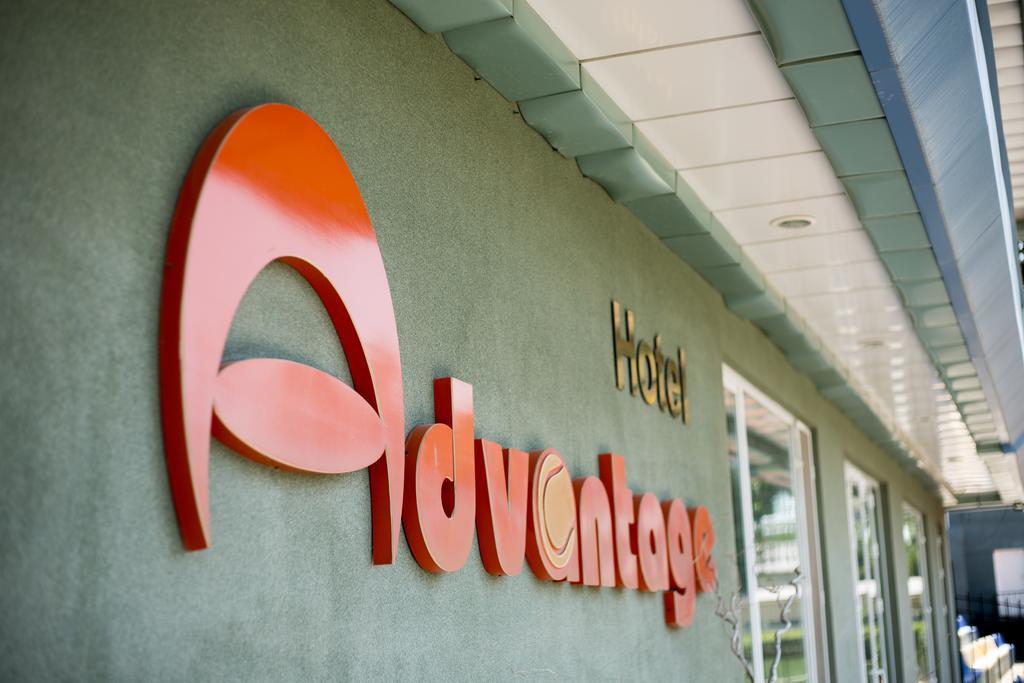 סמרקנד Advantage Hotel מראה חיצוני תמונה
